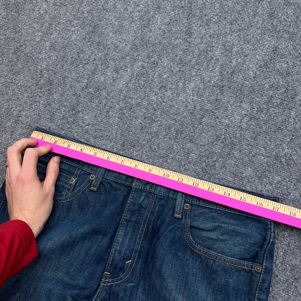 Levis excellent pre
